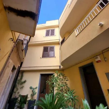 Holiday home Two-story House In The -climatized